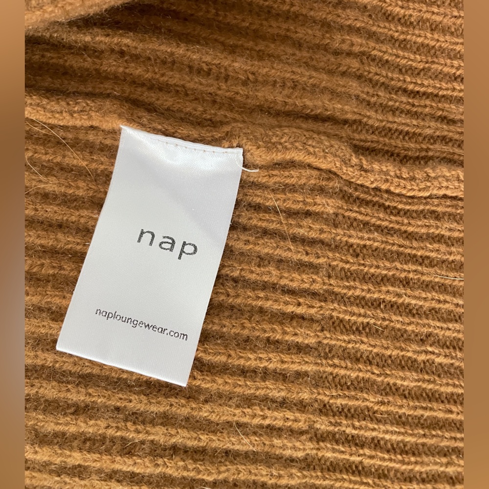 Nap lounge wear Plush 100% Cashmere Rib-Knit Cardigan . Color brown. Size M . - Picture 11 of 12